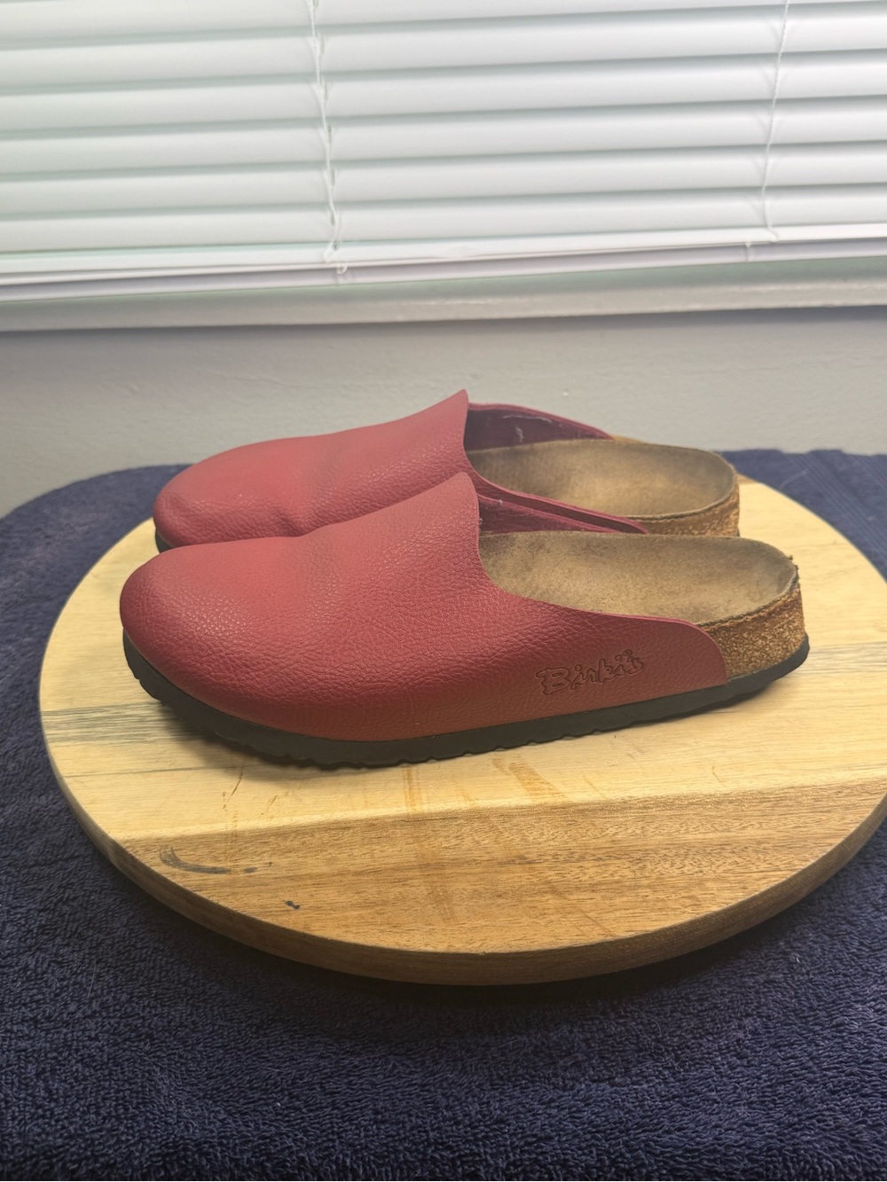 Birkenstocks (Women’s 9 Men’s 7) - Picture 3 of 8